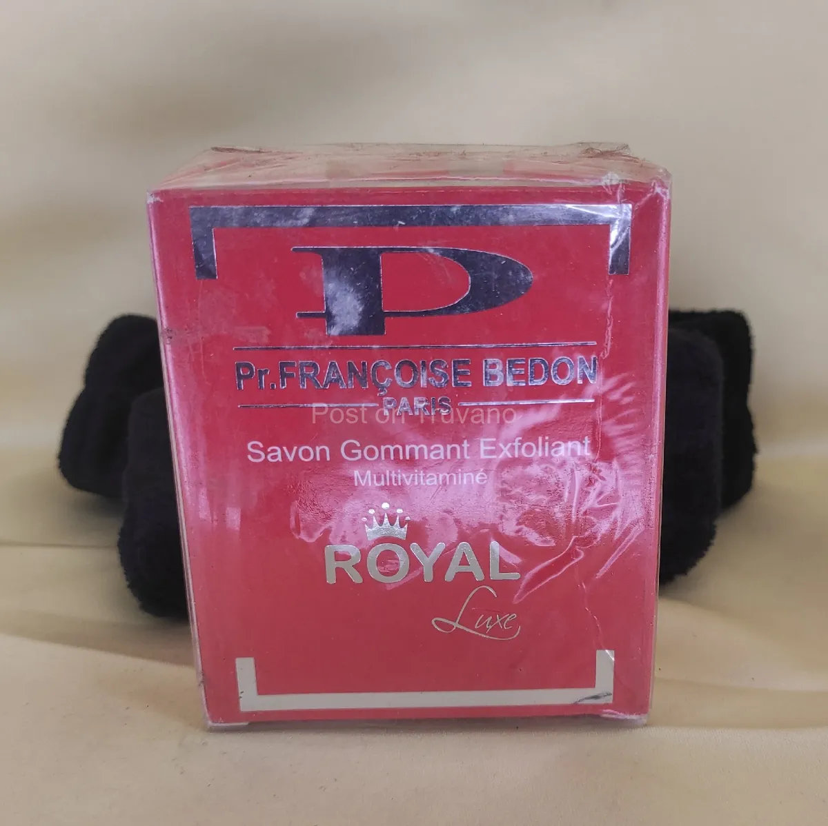 Pr. Françoise Bedon Royal Luxe Exfoliating Scrubbing Soap