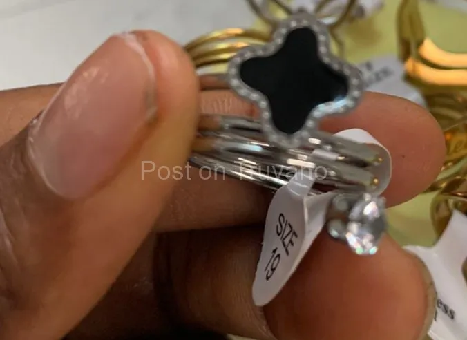 Silver Toned Ring